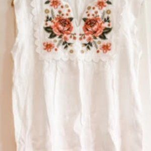 White Embrodiered top